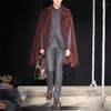 Costumes pour hommes Veste de costume masculin Bourgogne tweed cape manteau couch￩ sur mesure sans manches tendance ￠ la mode mi-longueur l￢che 2022