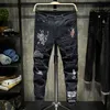 Herren Jeans Mode trendige Stickerei Buchstaben Männer College Jungen Skinny Runway Reißverschluss Denim Hosen zerstört zerrissene Jeans schwarz weiße Jeans 221008