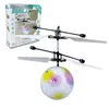 Светодиодные игрушки RC Ball Aircraft Helicopter Throughing Light Up Индукционный игрушечный электрический игрушечный дрон для детских подарков c91