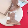 Botas de nieve cálidas clásicas para mujer UG, zapatos de invierno de piel completa y esponjosa, botas de satén para mujer, botines de terciopelo, talla 35-42