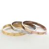 Mulheres homens adoram pulseiras designers bracelete de ouro parafuso de diamante aço inoxidável presente de casamento de casamento jóias de luxo prata rosa manchas finas de moda fina