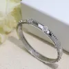 四つ葉のクローバーブレスレットバングルブレスレット女性のためのステンレス鋼 18 K メッキゴールド WomenGirls 結婚式バレンタインデーのジュエリーギフト