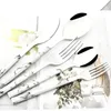 Servis uppsättningar 24st köksbesticksset redskap Rostfritt stålgaffel Spoons Kniv Tabeller Bestämmas Imitation Trähandtag Silvervaror