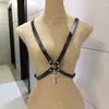 Riemen mode handgemaakte rock halterneck choker lederen harnas body bondage kooi punk metaal taille riem riemenringen