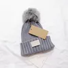 Kinder Strickmützen Australien Designer Pompon Beanies Jungen Mädchen Pom Poms Schädelkappen Kinder Motorhaube Winter Warme Strickmütze Outdoor Ohrenschützer Geschenk