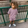 Kl￤der s￤tter 2 datorer nyhet sommar baby pojke sport kl￤der kl￤der flickor solid topp t-shirt shorts barn tr￤ning f￶r barn