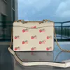 مصمم أكياس الكتف Crossbody Bags Women Strawberry Thorping Toote Bag Bag Quality Garge Carty Leather Handbags Pashion 220923