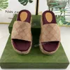 Slipper Women Men Summer Sandals Beach Slides Pantoufles Woman Slippers Ladies Flip Flops Mules Office Sliders Platform Shoes Stylish Print Solid Color With Box