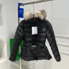 Womens Winter Coat Stuper Stuper Short Nortal Natural Big Fox For For Twible الحزام الخارجي كلاسيكي الأزياء الصلبة باركا سوداء سود