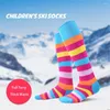 Spor çorapları açık uzun tüp çizgili çocukların roller pateni kayak rengi sıcak havlu alt kalınlaştırılmış