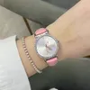 Märke Armbandsklockor Dam Dam Flicka Crystal Flower Style Lyxigt Läderband Quartz Clock CH 89
