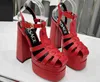 Realfine Sandals 5A 8126370 VS Greca Maze Plateforme Sandale Chaussures pour Femme Taille 35-42