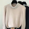 Camisolas femininas Sweater de pescoço redondo Mulheres outono e inverno estilo coreano solto solto com colarinho de pérola, elegante malha de colarinho de pérola