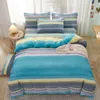 Conjuntos de cama Conjunto de cama de algodão de estilo listrado clássico 1 Tampa de edredão 2 travesseiros Nenhuma folha adequada para cama de solteiro ou casal 17 tamanhos 221010