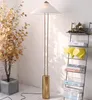 Lampy podłogowe francuska średniowieczna lampa kapeluszowa nowoczesna minimalistyczna sypialnia salonu