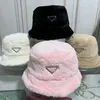 Zimowy kapelusz męski designerka budynkowa czapka miękki składana czapka baseballowa His and Her Casquette ciepło ochrona przeciwsłoneczna różowy świąteczny prezent biżuterii czapki czapki