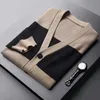 Herrtröjor Plus Size Svart Lös Cardigan Trendig Khaki Randig Koreansk Mode Färg Kontrast Fickströja G221010