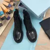 Толстая прилагаемая Martin Boots сплошные низкие кружев