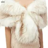 랩 Nzuk Faux Fur Wedding Shrugs 신부 케이프 이브닝 드레스 망토 겨울 따뜻한 목도 신부 재킷 액세서리 BOLERO NOVIA