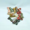 Pingentes de cores aleatórias de 28 mm Mini pénis estátua de planta escultura em pedra natural aquário decoração para casa gema de polimento de cristal