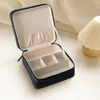 Smyckespåsar Box Portable Storage Case Organizer Zipper Cosmetic Bag Faux Leather Earrings Rings Holder