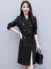 Women's Trench Coats Coat Double Breasted Womans Fashion Korean Style Winter Warm Windproof Lapel Slim Designer Long Velvet Runway White