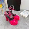 Designer-Mode-Sandalen mit hohen Absätzen, luxuriöse formelle Damenschuhe aus 100 % Leder, sexy hochhackige schwarze rote Hochzeits-Party-Schuhe, Größe 35–42