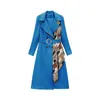 2022 Autumn hackad-Lapel Belted Trench Coat Black / Blue Long Sleeve Paneled Löstagbar halsduk Dubbelbröst långa utkläder rockar H2S176358