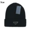 Designer clássico bordado outono inverno estilo quente chapéus de gorro homens e mulheres moda universal bico boné outono lã externo skull taps 2023 novo m-10