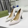 Diseñador clásico G Zapatos de vestir para mujer Moda GGity Tacones altos Tacones rojos sexy Bombas de boda Cuero de lujo Tacón medio dsd