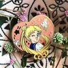 Broches Kawaii Glisten Magical Girl Écolière mignonne en forme de coeur Badge en émail dur Broche Sac à dos Épinglette Cadeau de fête