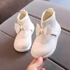 Stövlar Nya 2022 Autumn Children's Shoes Girls Soft Leather Ankle Fashion Cute Bow Baby Princess High Top Sneakers andningsbara Y2210