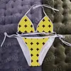 Gul bikini set varumärke kvinnors baddräkt semester stil damer baddräkt sexig strappy badkläder för dam