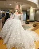 Superbes robes de mariée robe nuptiale 3d Applique de dentelle florale une ligne à manches longues en décolleté du sol plus taille plus taille