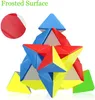 Cubi magici giocattoli piramide velocità cubo stickerless 3x3x3 game puzzle del cubo triangolo