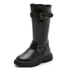 Buty Winter 2022 Black Kids Fashion Wysoko oddychający, bez poślizgu Zwiększający PU Girls Chic Fajna platforma na imprezę Y2210