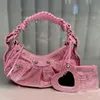 Motorcycle Handbag Shoulder Bag Quality Crossbody Bags Genuine Leather Heart Shaped Mirror Pendant Zipper Closure Women Half 2022238s