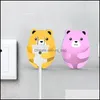 Andere huishoudelijke organisatie Cartoon Cuddle Bear No-Punch Plug Hook Power Socket Keuken Opslag Drop levering 2022 Home Garden H Dhry3