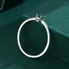 Кластерные кольца 2022 Роскошная оригинальная 925 серебряная серебряная параиба для женских сапфировых изумруд