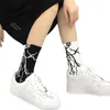 Chaussettes pour hommes Style coréen Harajuku Skateboard longue création amusante foudre Hip Hop unisexe Couple de rue T221011