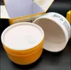 Crema lozione per il corpo da 240 ml Crema idratante illuminante per la cura dei fianchi liscia e rassodante ad assorbimento rapido