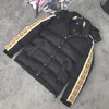 Mäns ner Dark Grain Double G Reflective Webbing Parkas Ggity WebBing Nya element Klassiskt mönster Matchande färg Tjockad Downs Jacka Utomhuskläder