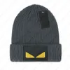 Örme Şapka Bere Kap İki Göz Desen Tasarımcısı Kafatası Erkek Kadın Kış Şapkaları için Rahat Stil Caps 10 Renk
