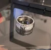 New Diamond Couple Ring S925 Silver Couple Anneaux Intérêt spécial Design Saint Valentin Gift Hip Hop