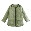 Kobiet Down Parkas 2021 Winter Winter Winter Jackets Patchwork Połączone płaszcze Big Pocket Oversizezed Down Parkas Armygreen Bawełniane wyściełane Parka T221011