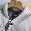 Modedesigner Stone Down Mens Pocket Jackets Island Jacka Parkas L￥ng￤rmad dragkedja m￤rken M￤n tshirt Casual Coat Windbreaker Embrodery Mens Skjortor rockar