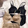 BRAS SETS WRIUFRED LIGHT Luxury Satin underkläder ingen stålring liten bröstkorg samlad sexig bh mjuk topp tunna botten tjocka underkläder set t220907