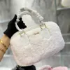 Sacs de soirée Totes Miubag Hiver Belle Sac Fourre-tout Designer Mode Oreiller Pack Dames Sac À Main En Peluche Shopping Poignée Bandoulière Bourse