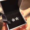 Auténtica plata esterlina Dazzling Daisies Stud Pendiente Mujeres lindas Joyería del banquete de boda con caja original al por menor para Pandora CZ Diamond Flores Pendientes