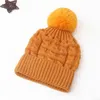 Gorro feminino outono inverno gorros grossos, quentes, vermelhos e amarelos, chapéus de malha ao ar livre para mulheres gorros de cor sólida